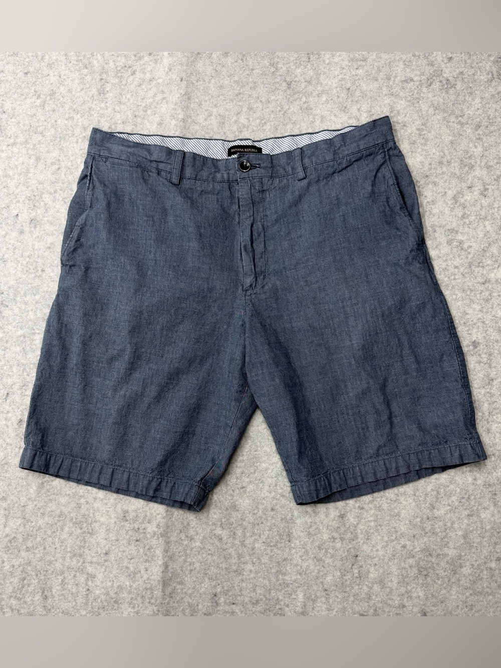 Banana Republic Men's Chambray Shorts Size 36 Dark Gray 100% Cotton Casual Chino